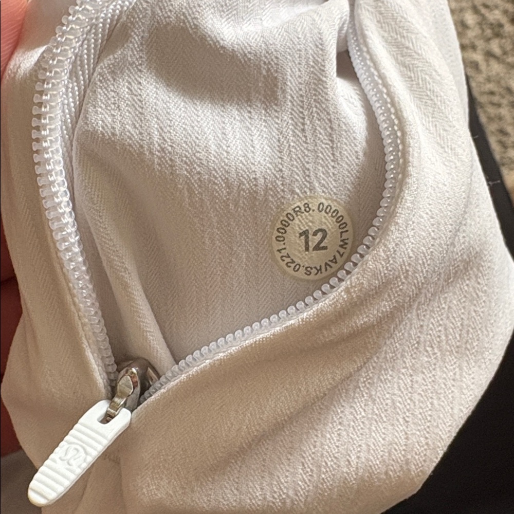NEW Lululemon Track That Short *5" White Size 12 large - Picture 3 of 9